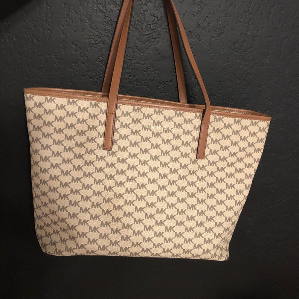 New Large Michael Kors Leather Tote